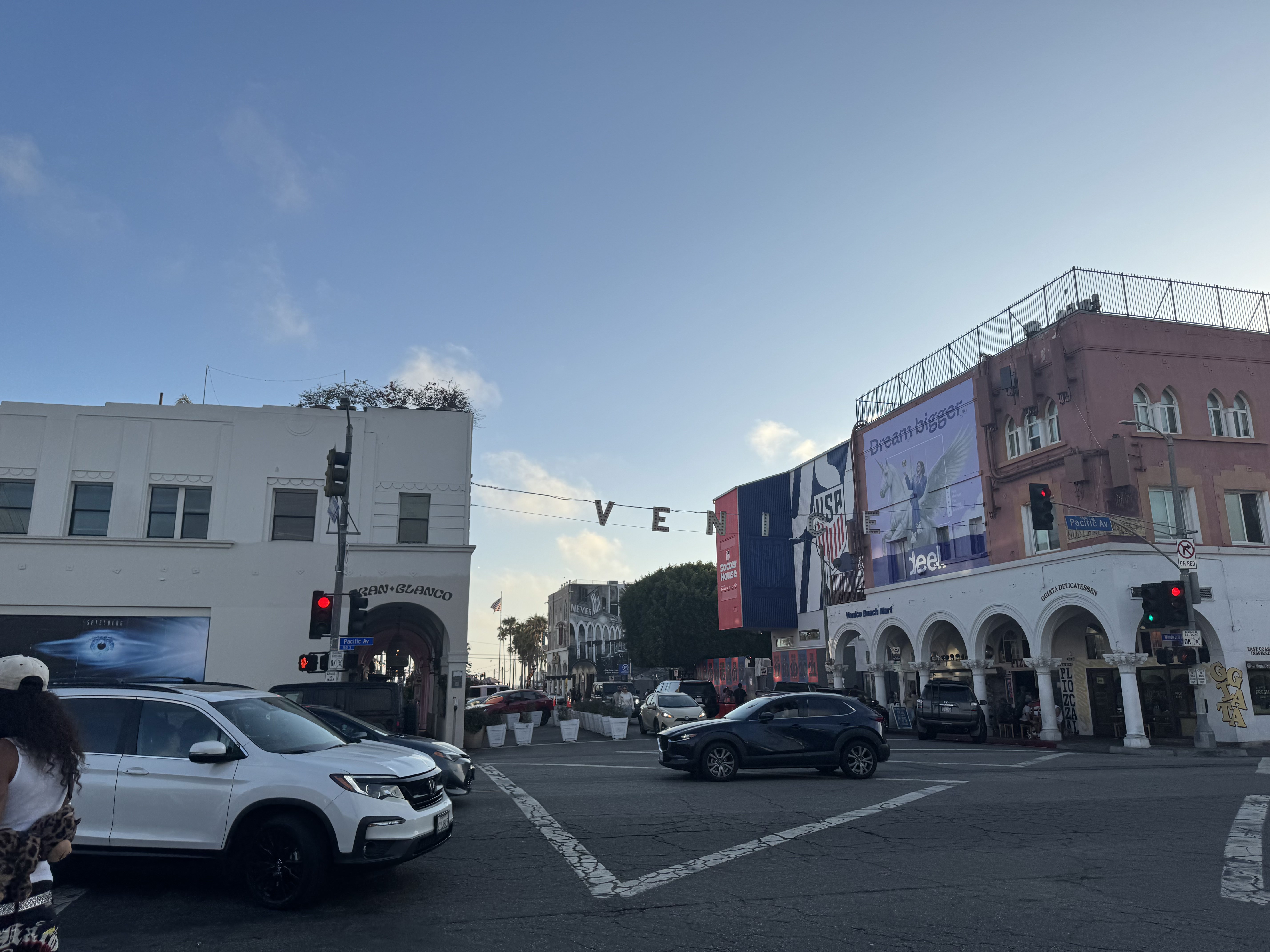 LA